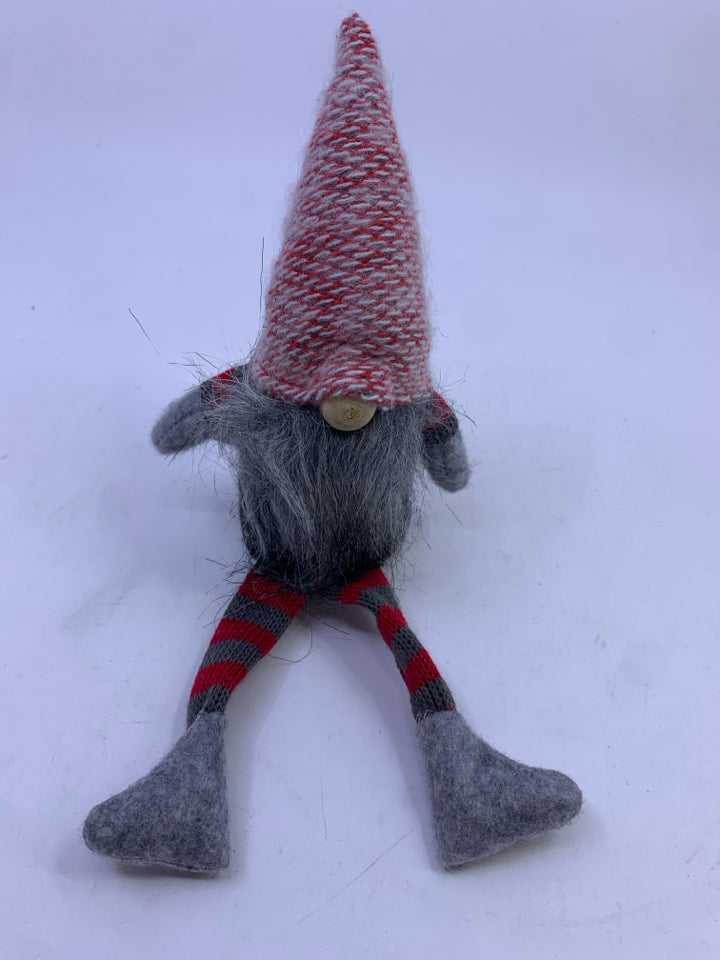 GREY HOLIDAY GNOME.