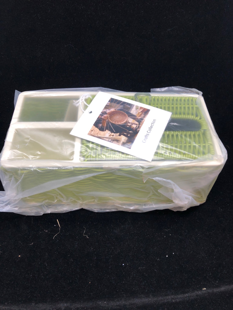 HAND WOVEN GREEN TISSUE BOX HOLDER.