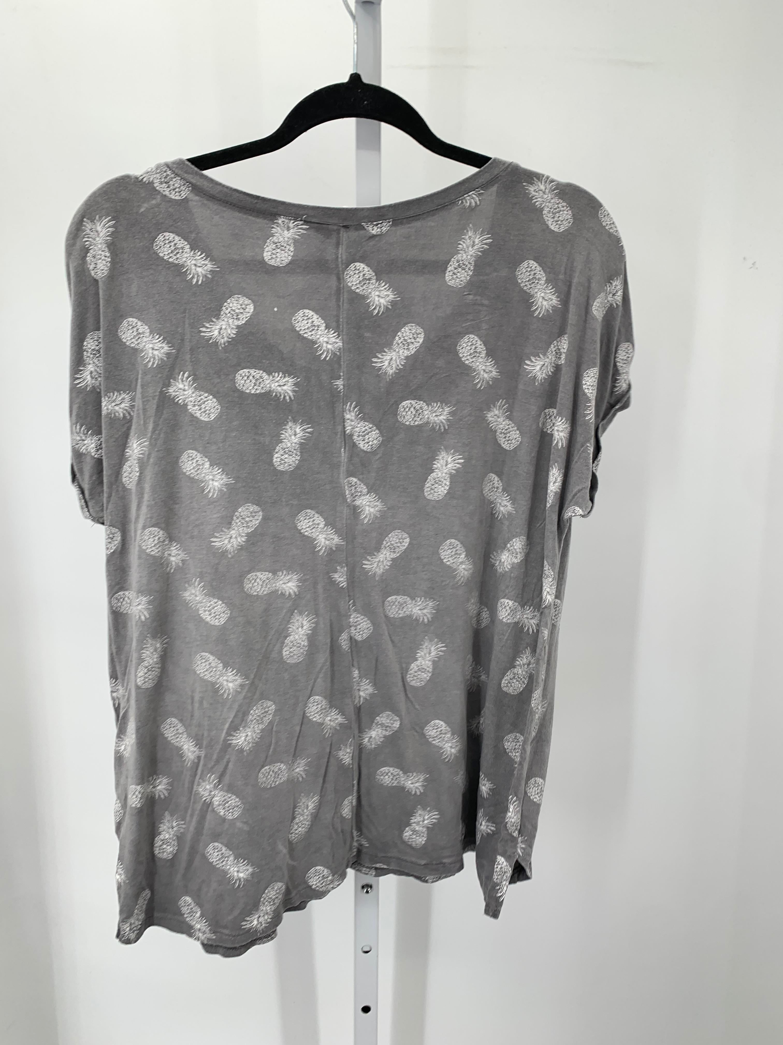 Cable & Gauge Size Medium Misses Short Sleeve Shirt