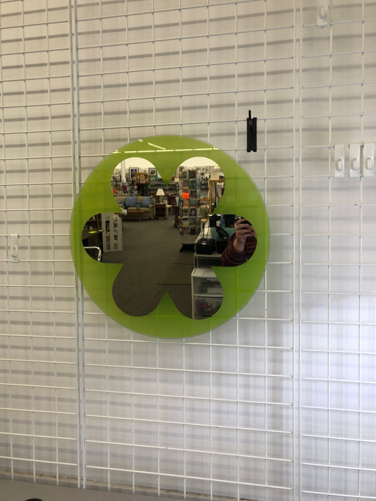 GREEN FLOWER CIRCLE MIRROR BDI OLA BY ANDREA RUGGIERO.