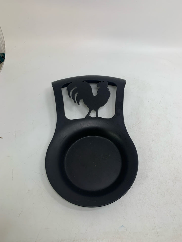 METAL ROOSTER CUTOUT LARGE SPOON REST.