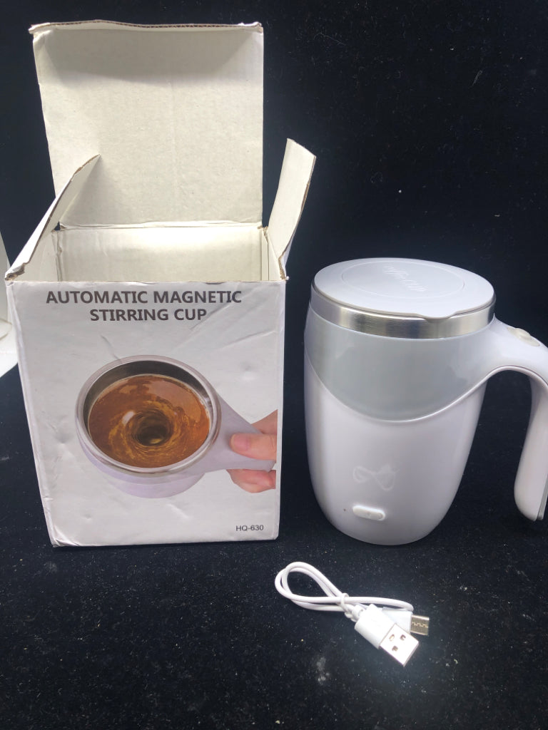 NIB AUTOMATIC STIRRING MUG.