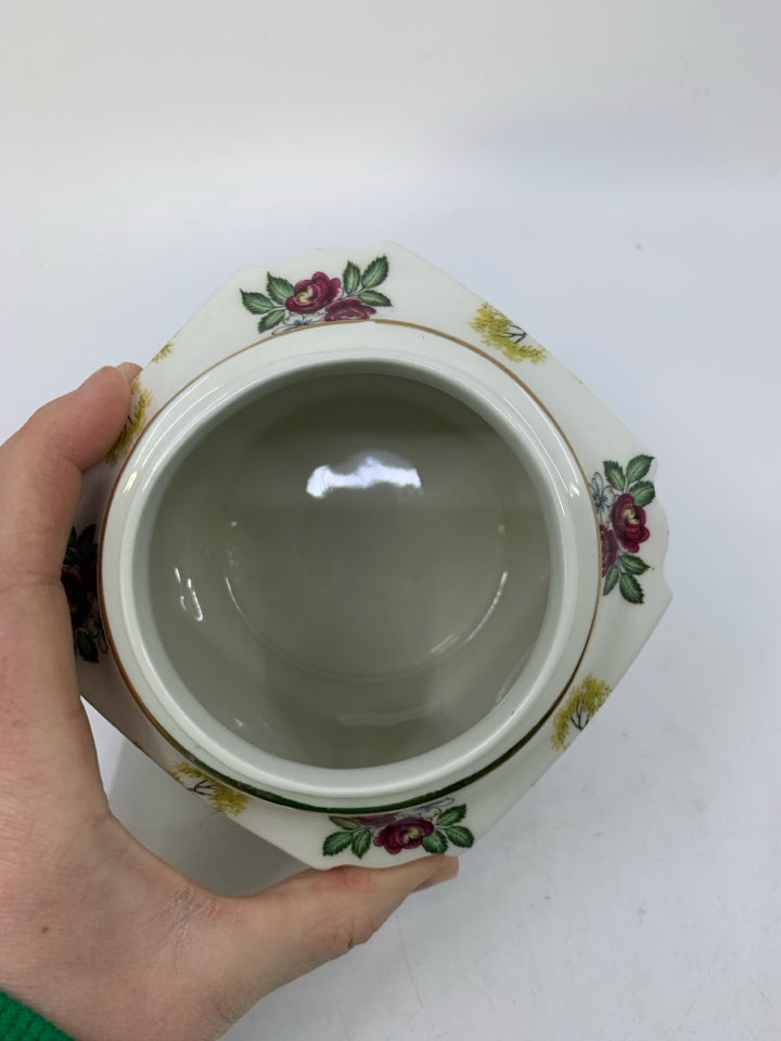 VTG WHITE SQUARE GINGER JAR W/ POND SCENE LOOKING OUT TO HOUSE GOLD DETAILS.