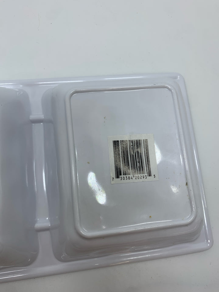 BLUE FLORAL MELAMINE DIVIDED TRAY.
