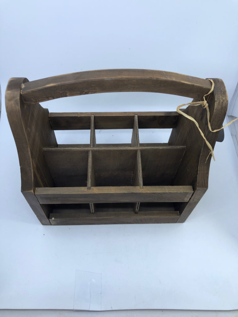 WOOD BOTTLE CARRYING CRATE W BOTTLE OPENER.