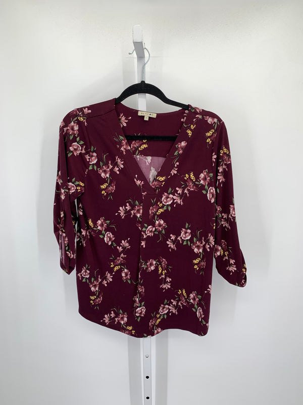 Size Small Misses 3/4 Sleeve Shirt