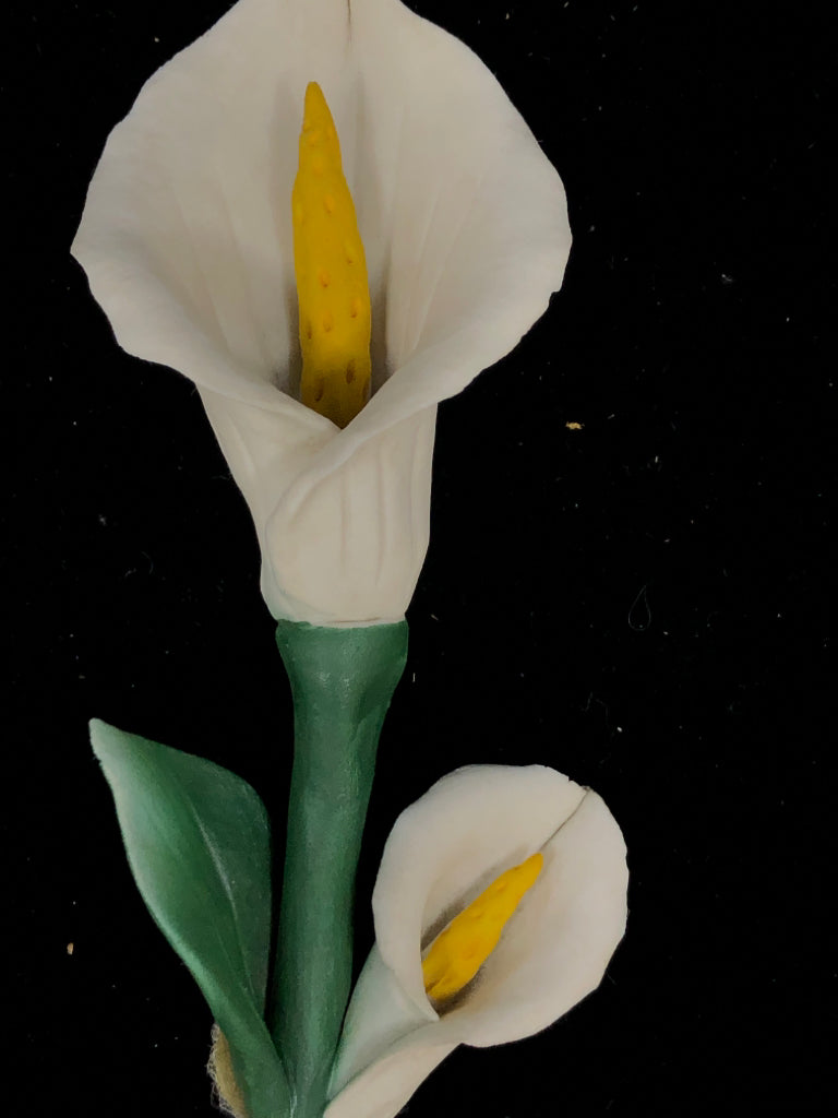 CAPODIMONTE WHITE CALLA LILY PORCELAIN FIGURINE.