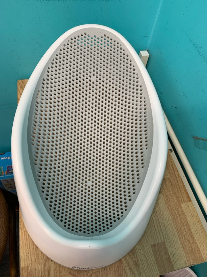 Angel care bath support