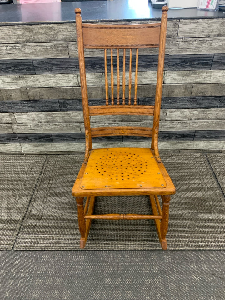 VTG WOOD ROCKING CHAIR W BEADED EDGE.