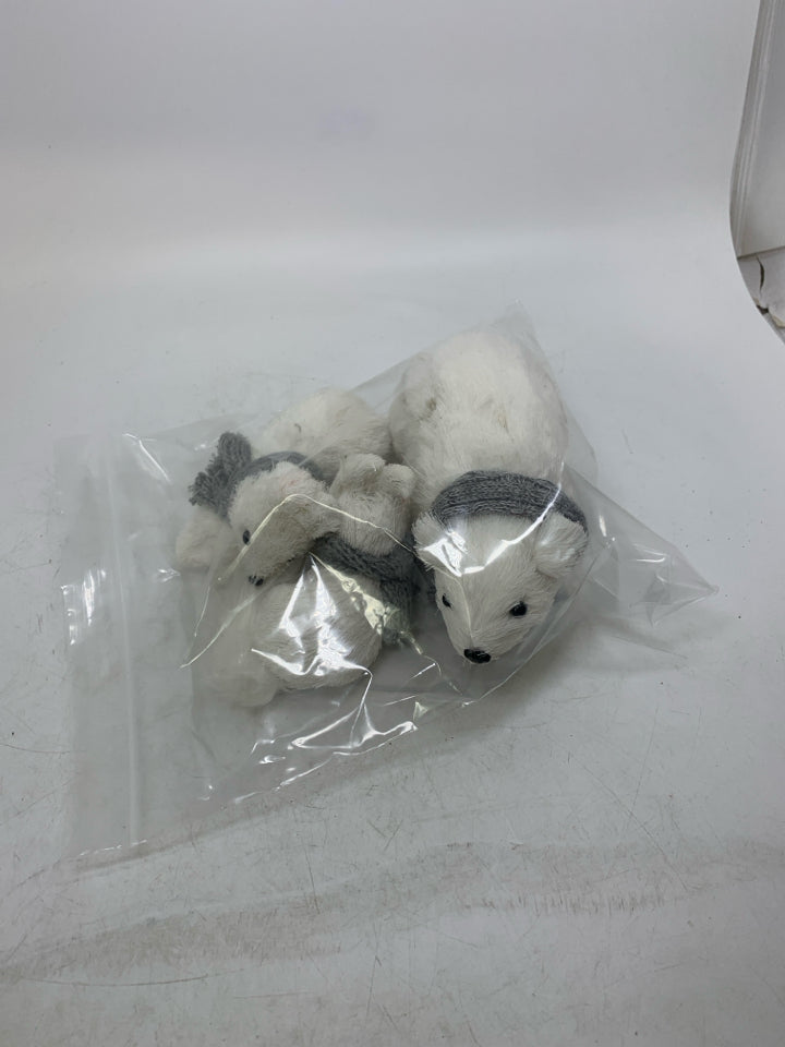 3 WHITE FURRY ANIMALS IN BAG W/ GREY SCARFS.