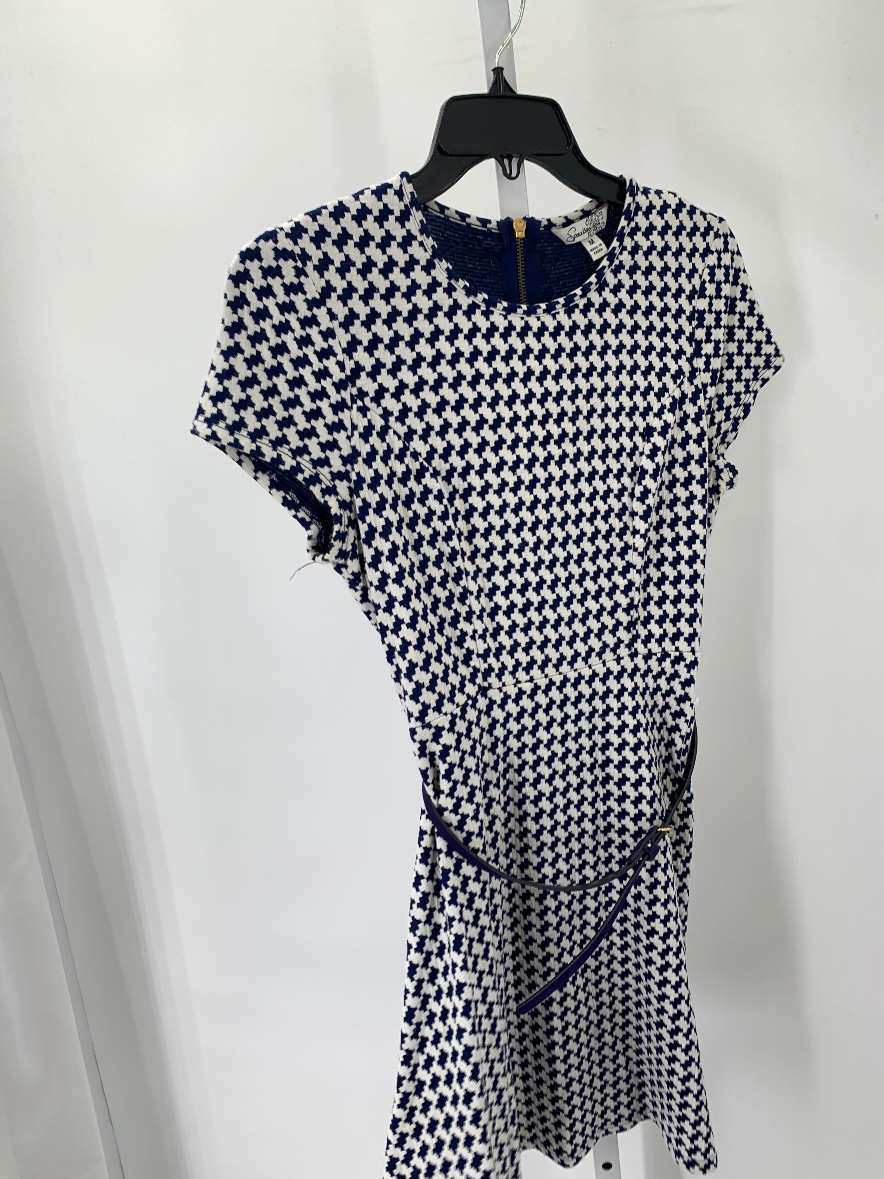 Speechless Size Medium Juniors Short Sleeve Dress