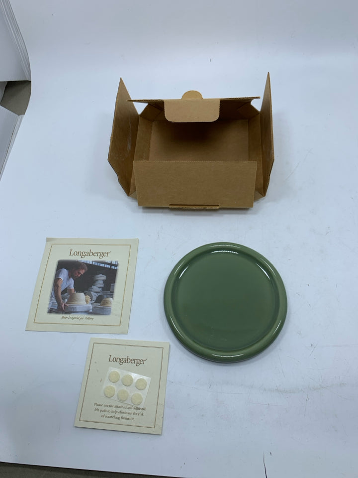 NIB SAGE GREEN PINT CROCK LID/ COASTER