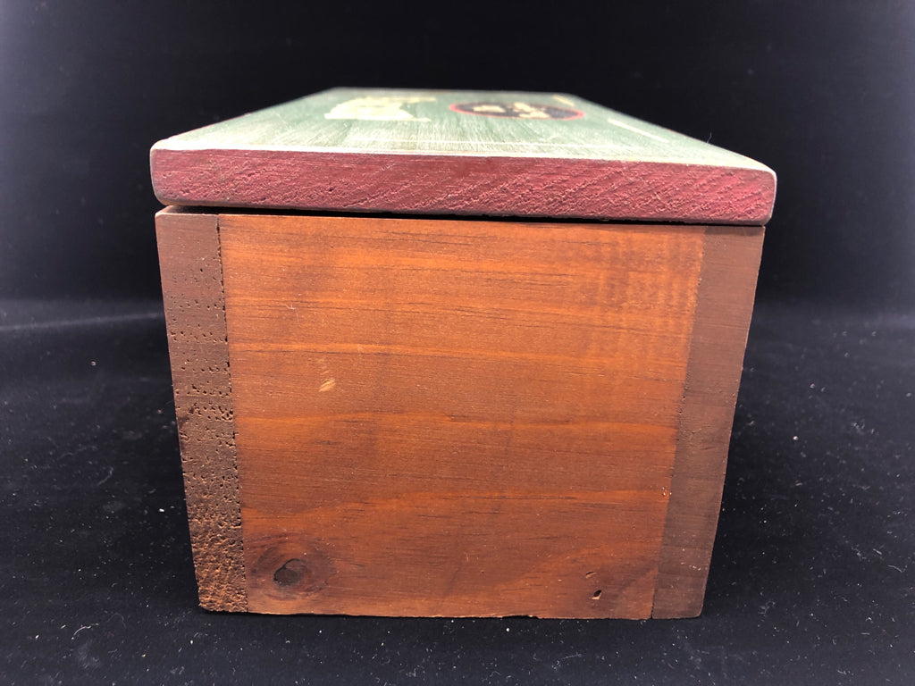 PRIMITIVE WOOD PAINTED RECIPES BOX.