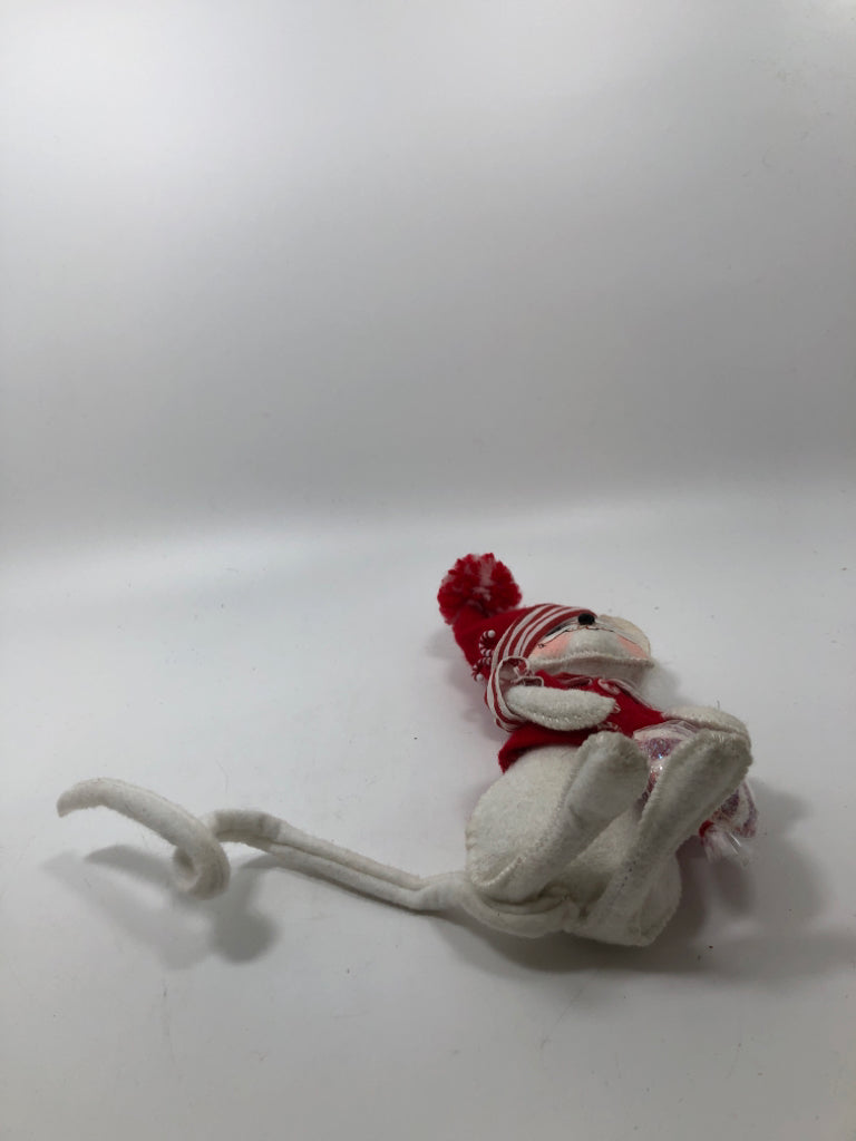 MOUSE DRESSED AS CANDY CANE.