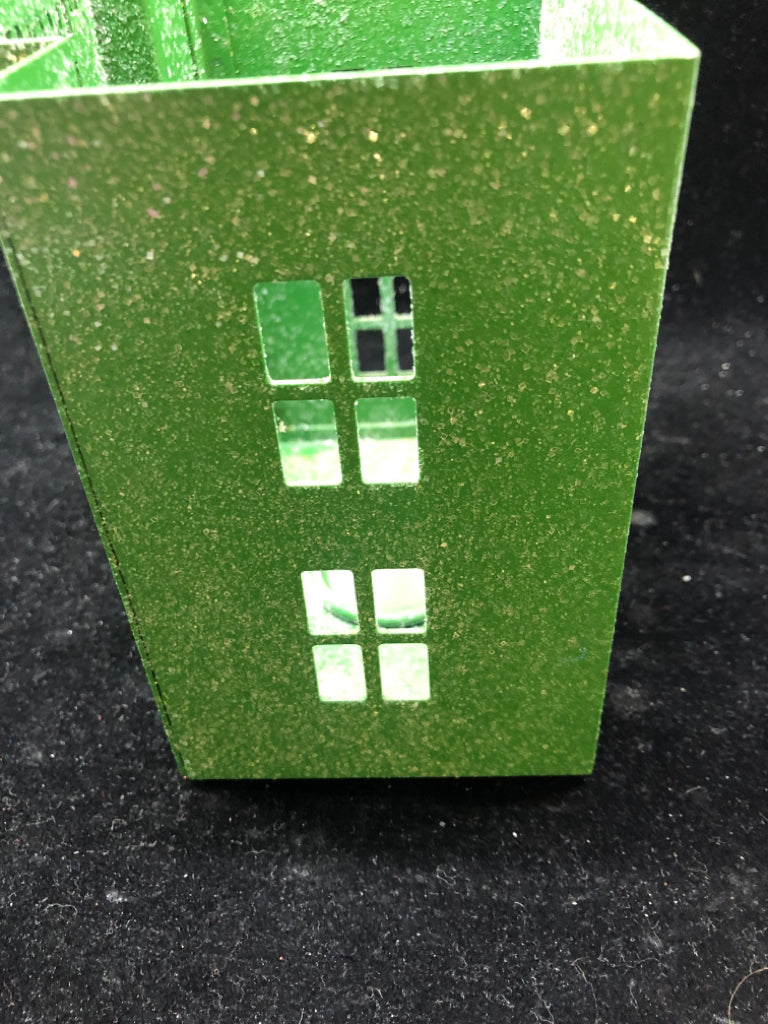 METAL HOUSE "WELCOME HOME" TEA LIGHT HOLDER.