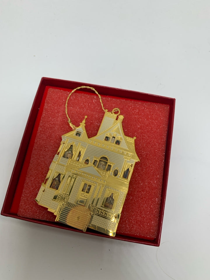 IN BOX FIRST VICTORIAN DOLLHOUSE BRASS BRASS HOUSE ORNAMENT BING & GRONDAHL.