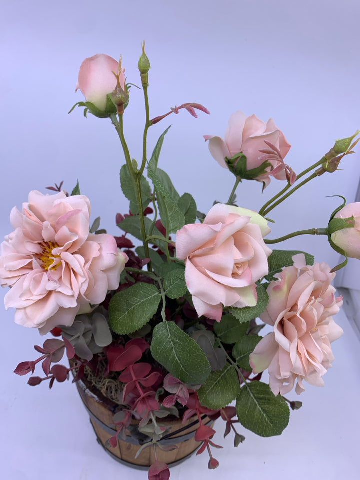 WOODEN BUCKET PINK ROSE FLORAL DECOR.