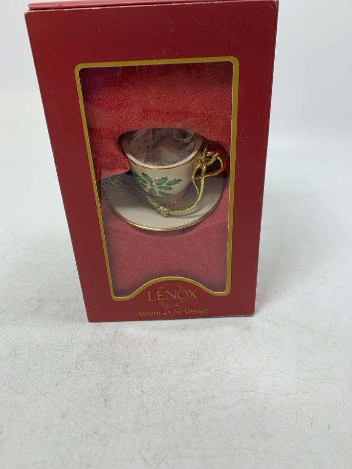 NIB LENOX CHRISTMAS TEACUP ORNAMENT.
