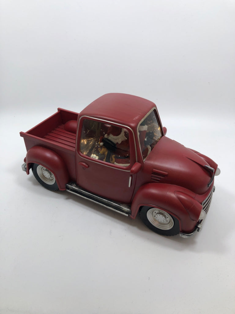 RED TRUCK W/SANTA SNOWGLOBE LED.