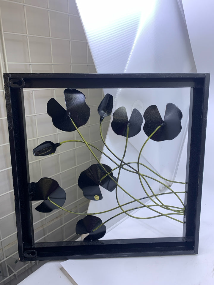 METAL SQUARE WALL ART W/ COLORED LILLY PADS.