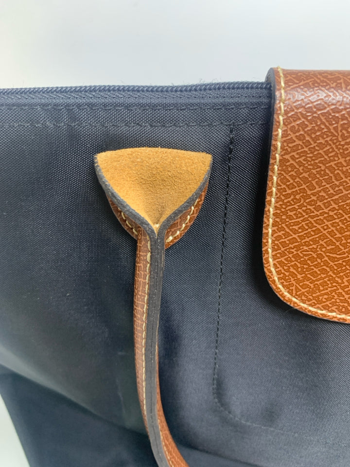 Longchamp Le Pliage Medium Foldable Nylon Shoulder Tote