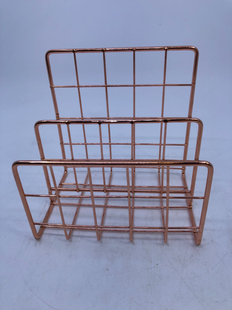 2 SLOT ROSE GOLD METAL GRATED DESK ORGANIZER.