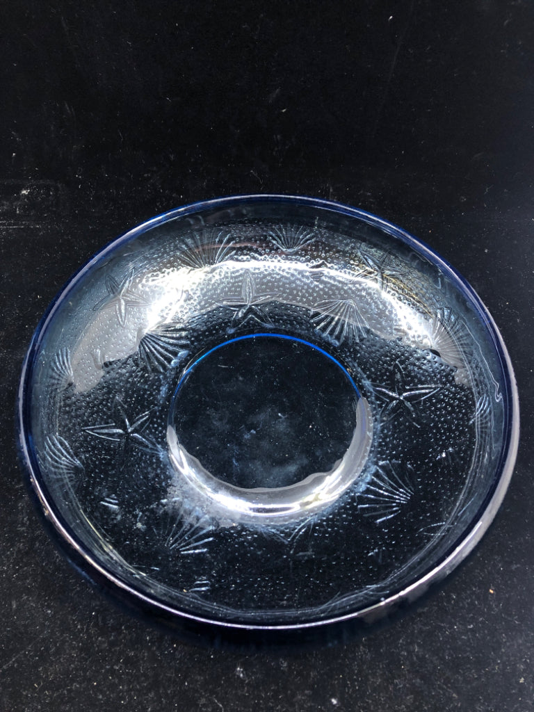 BLUE TEXTURED GLASS BOWL W SEASHELLS.