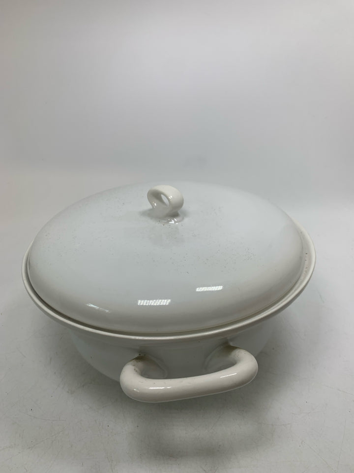 HEAVY WHITE GIOVANNI RANA ZUPPIERA SOUP TUREEN.