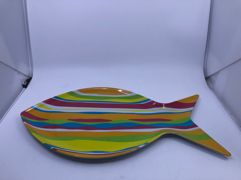 MELAMINE COLORFUL FISH PLATE.