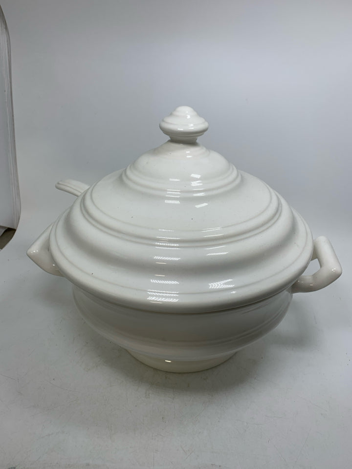 LARGE HEAVY SOUP TUREEN W/ LADLE & LID.