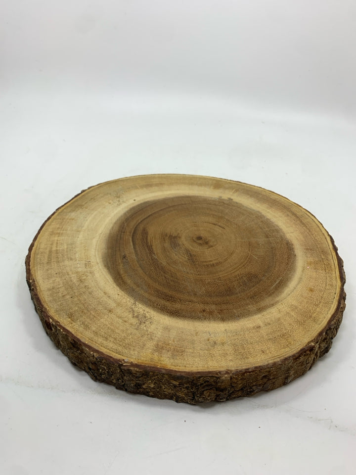 TREE SLICE TRIVET.