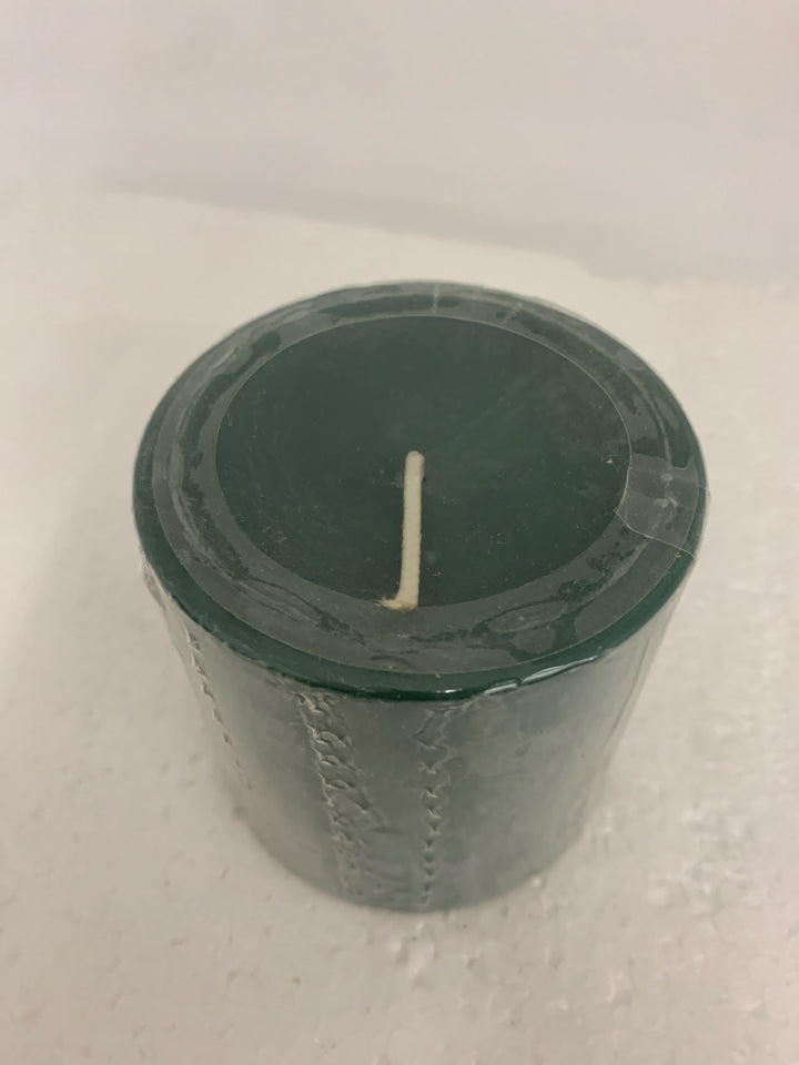 NIB GREEN LONGABERGER PILLAR CANDLE.