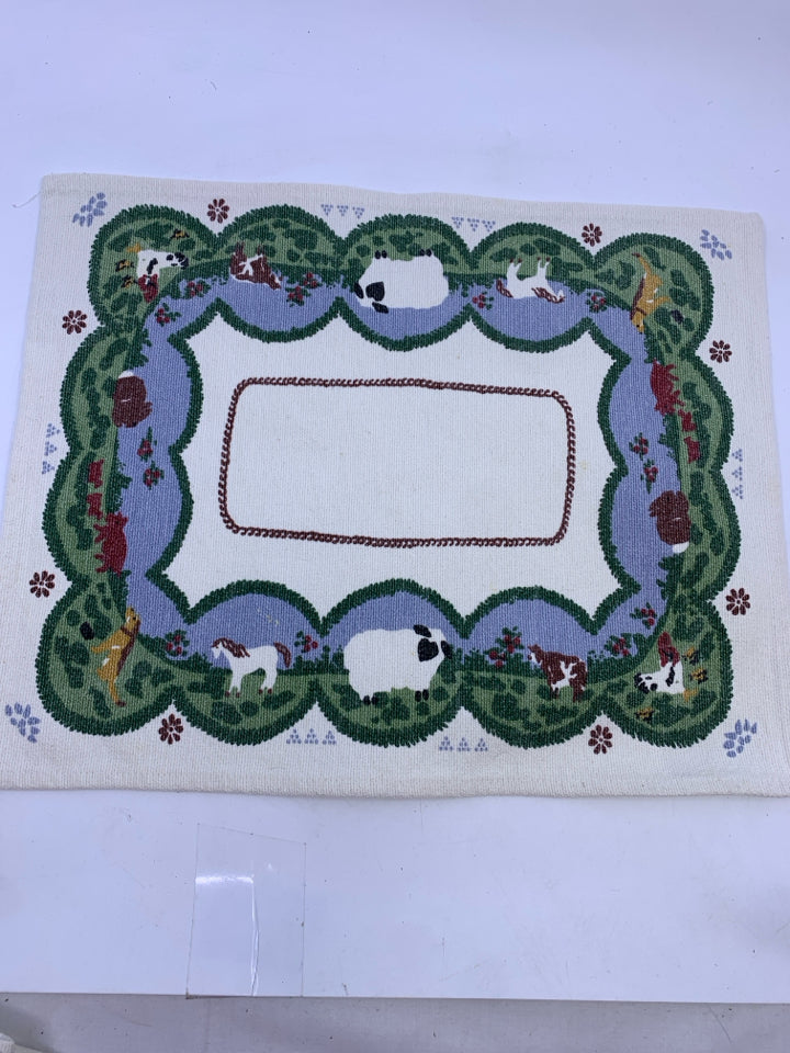 6 FARM ANIMAL PLACEMATS.