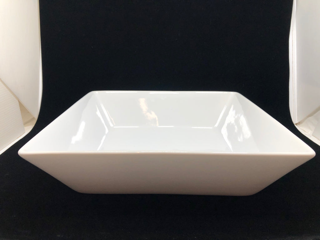 SQUARE SERVING DISH.