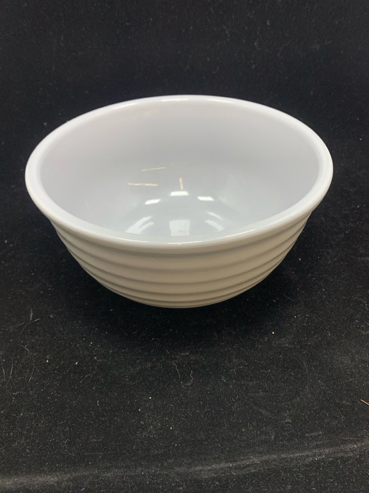 GRAY CERAMIC BOWL.