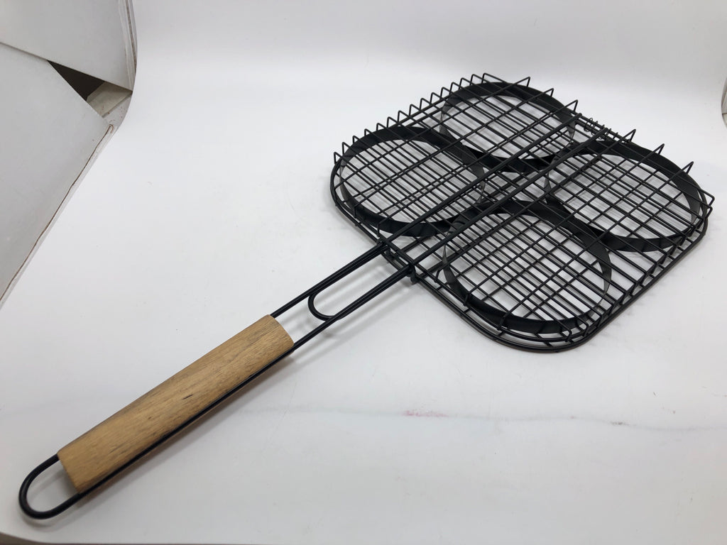 METAL GRILL BURGER BASKET.