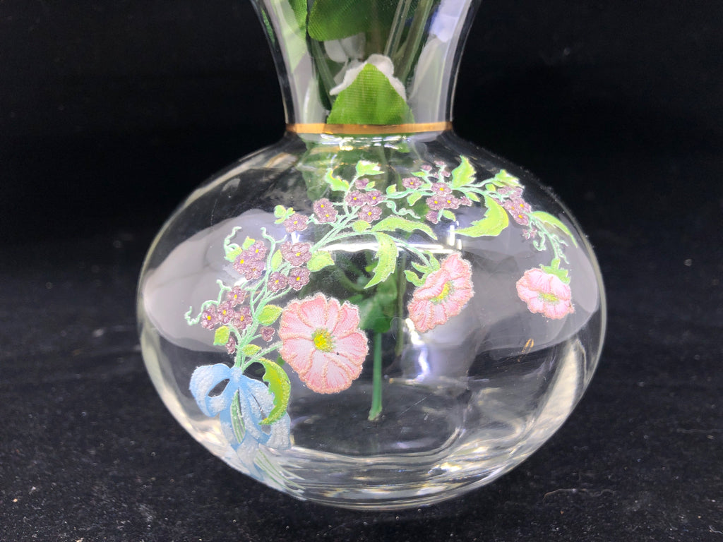 FAUX BLUE AND WHITE FLORAL IN PINK VTG CLEAR VASE.