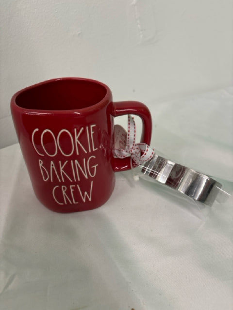 COOKIE CREW MUG & COOKIE CUTTER- RAE DUNN