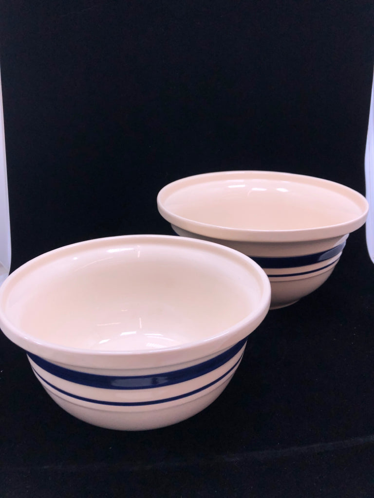 2 CORDON BLEU STRIPE NESTING MIXING BOWLS.