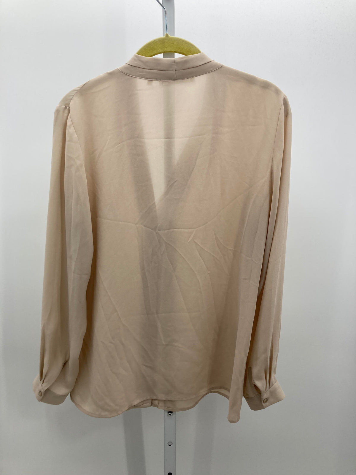 Violet & Chloe Size Medium Juniors Long Sleeve Shirt