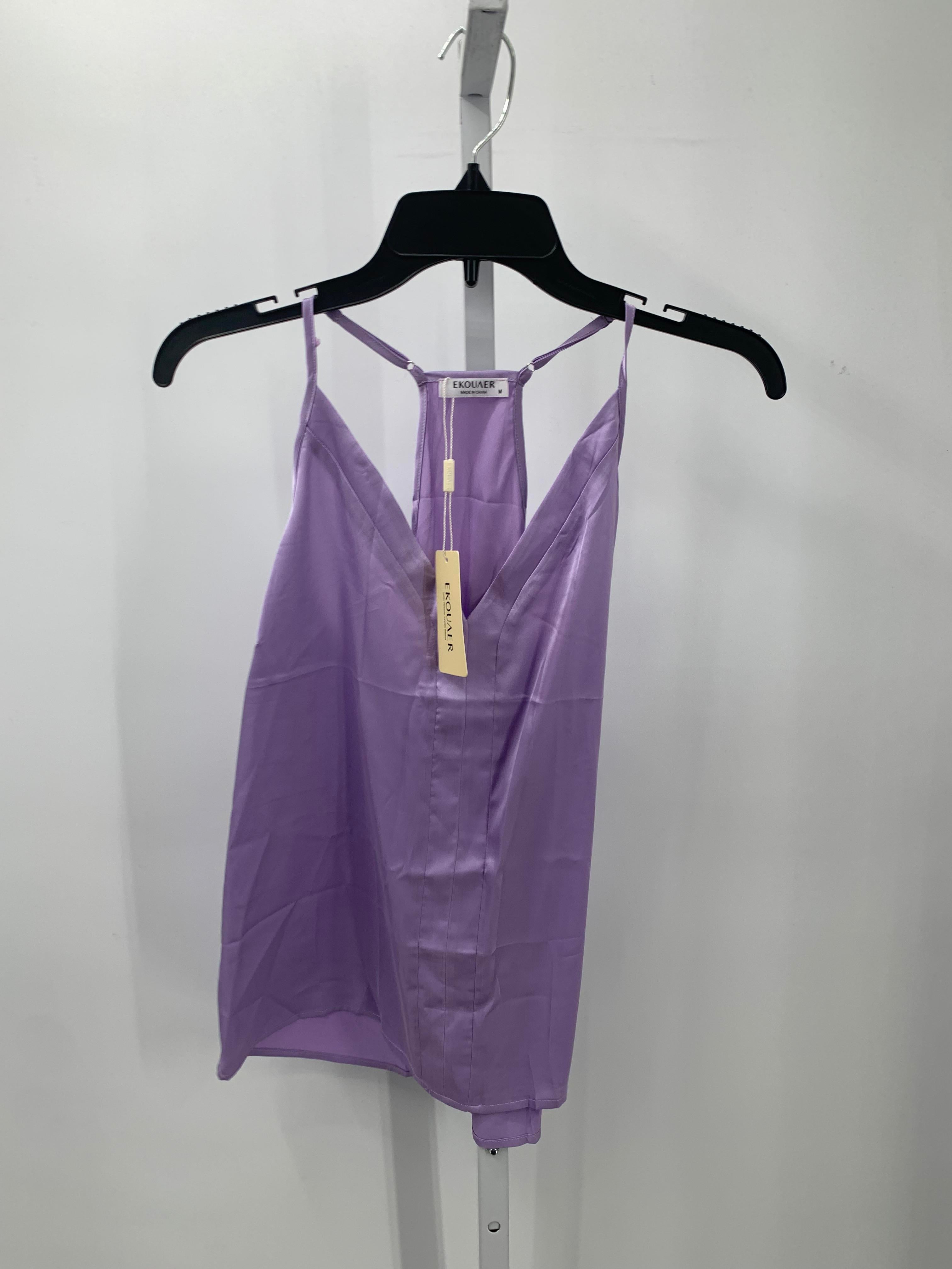 Size Medium Misses Sleeveless Shirt