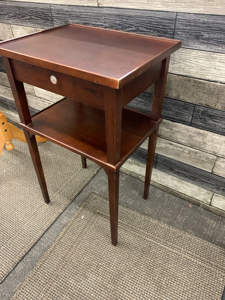 SMALL DARK WOOD SIDE TABLE W DRAWER.