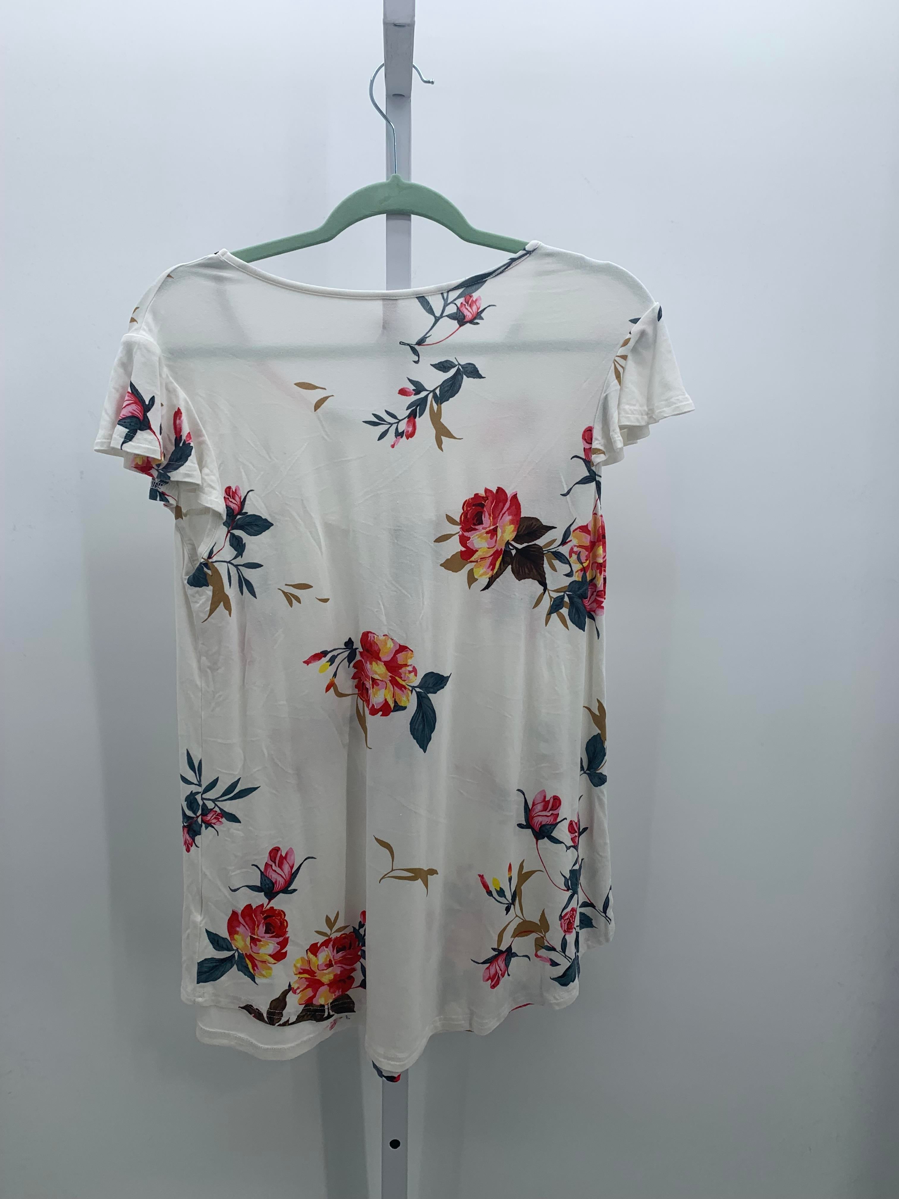Size Medium Misses Short Sleeve Shirt