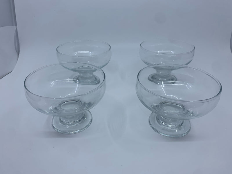 4 FOOTED GLASS DESSERT GLASSES.