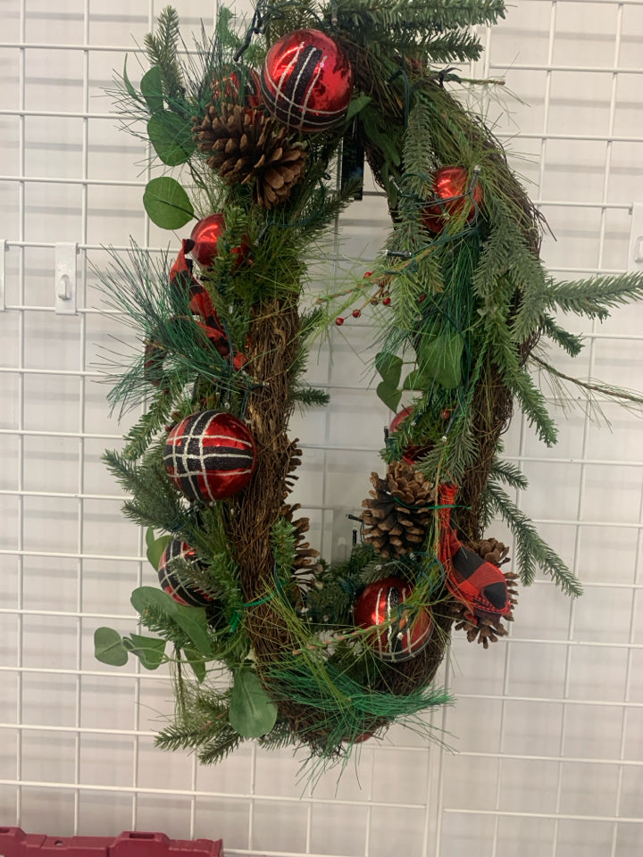 NIB 9FT PRELIT GARLAND.