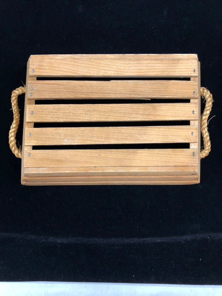 SM WOODEN BIN ROPE HANDLES.