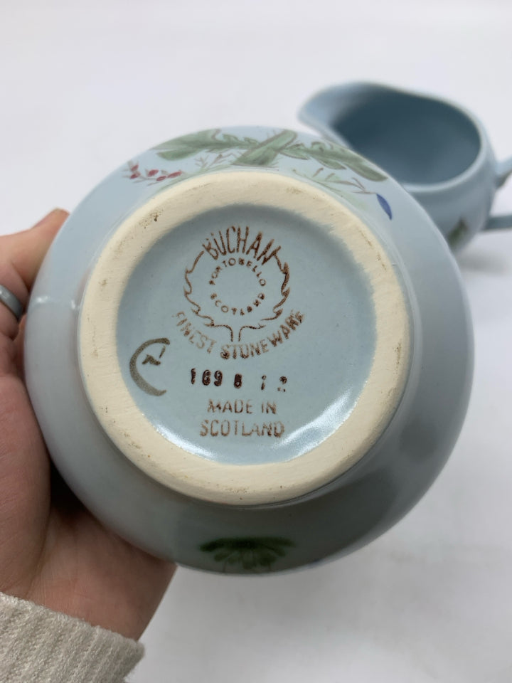 VTG LIGHT BLUE STONEWARE PAINTED FLORAL SUGAR/CREAMER SET.
