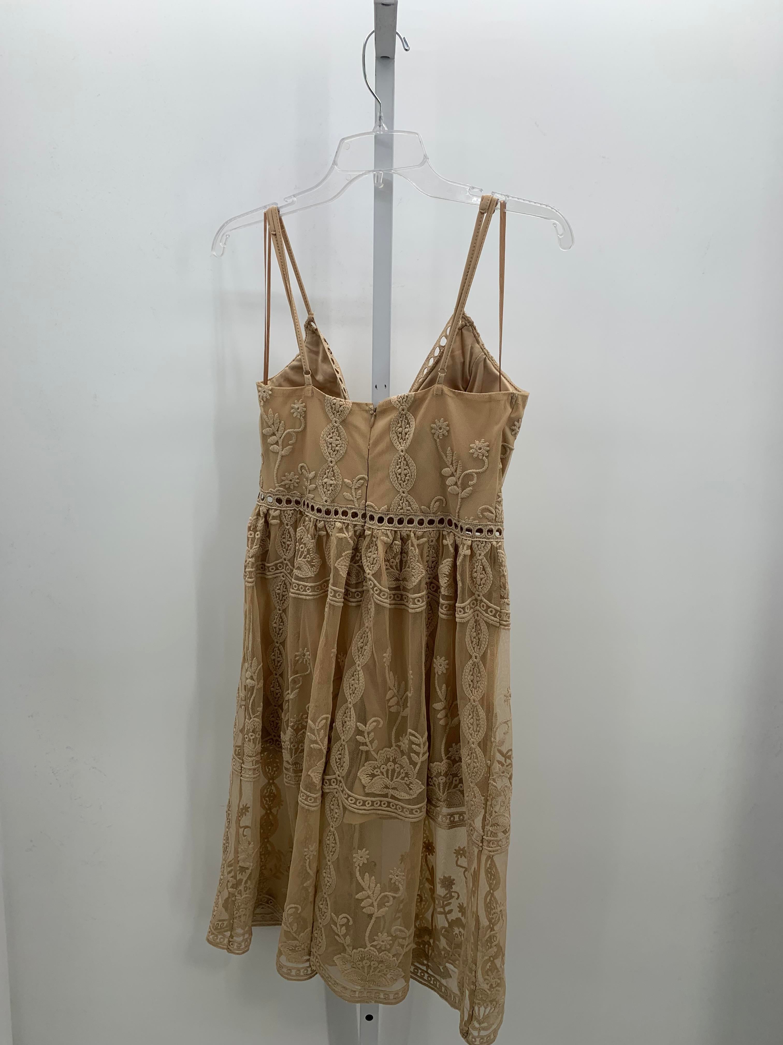 Love Tree Size Small Juniors Sleeveless Dress