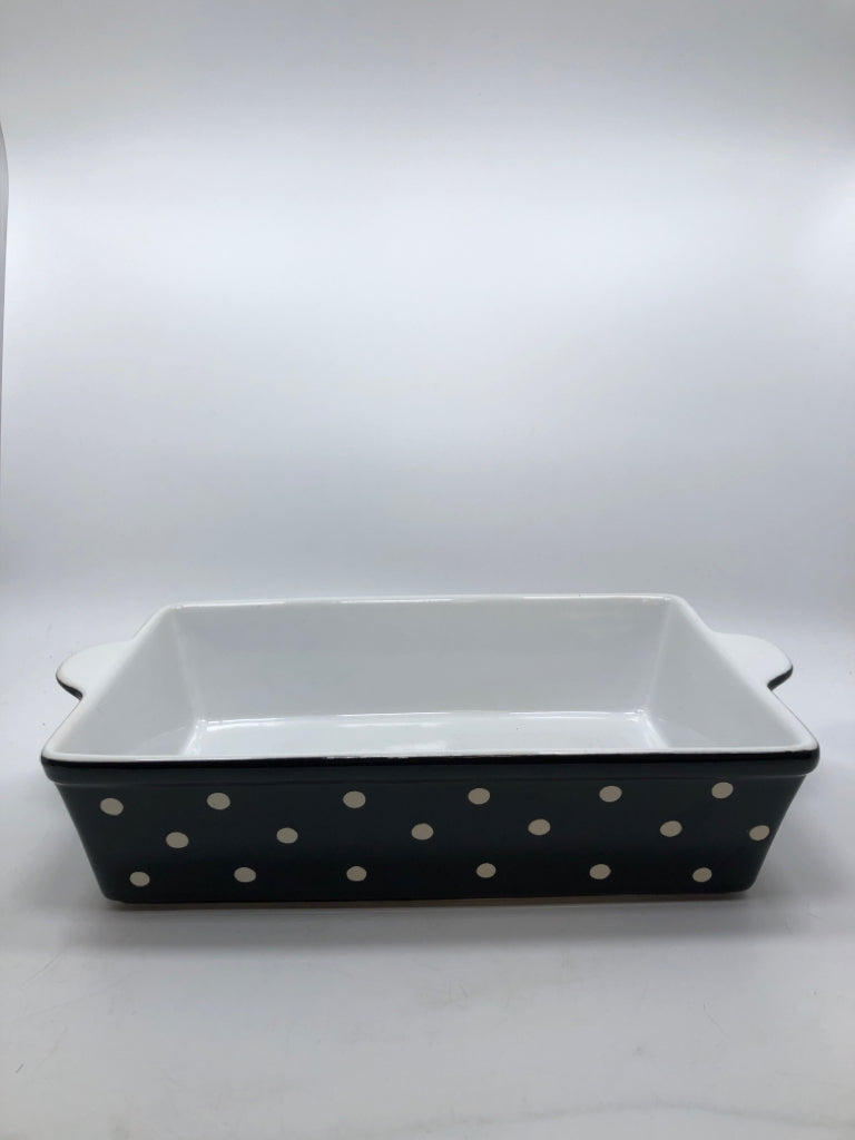 POLKA-DOT RECTANGULAR BAKING DISH.