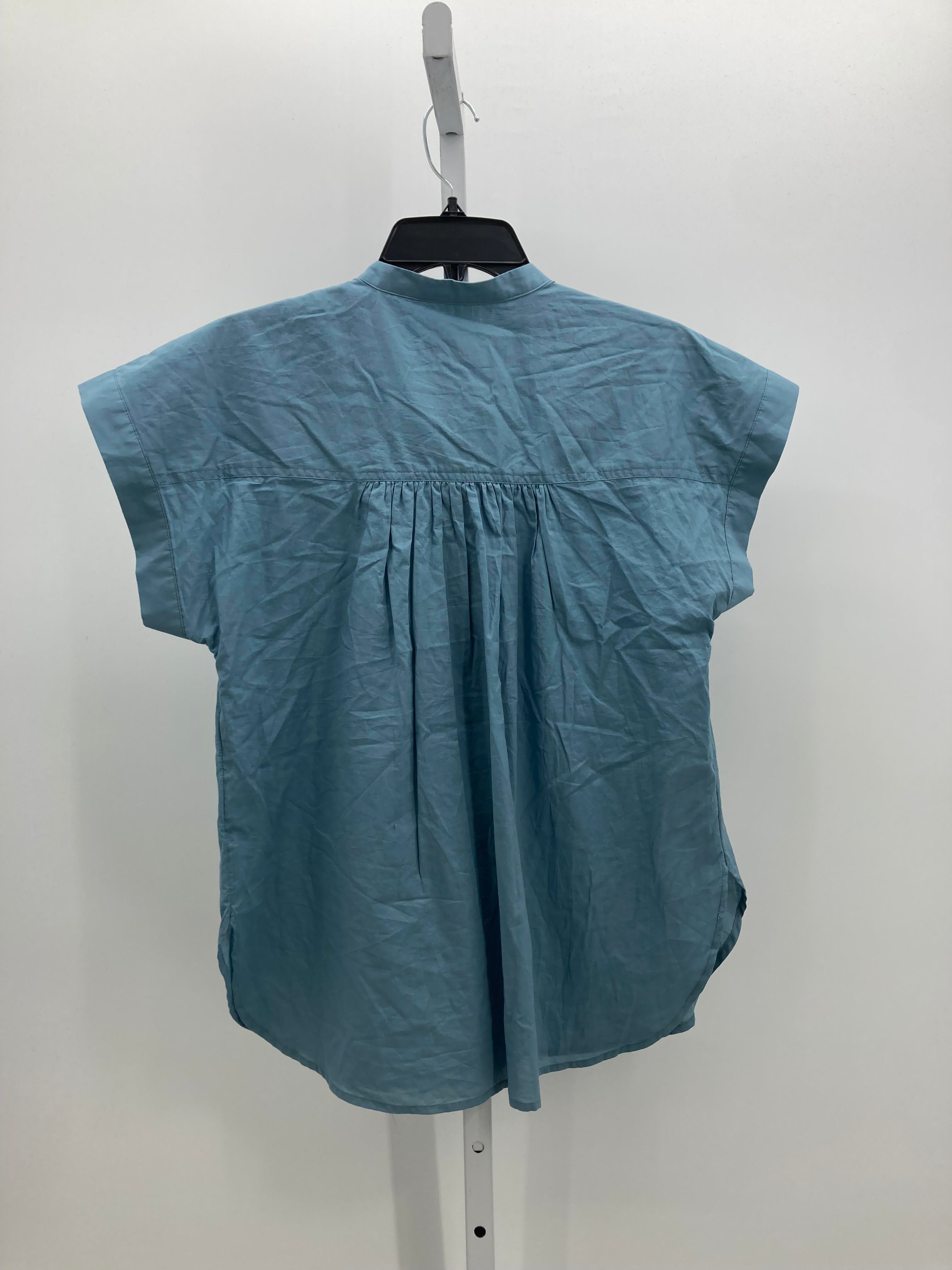 Universal Thread Size Small Misses Short Sleeve Shirt